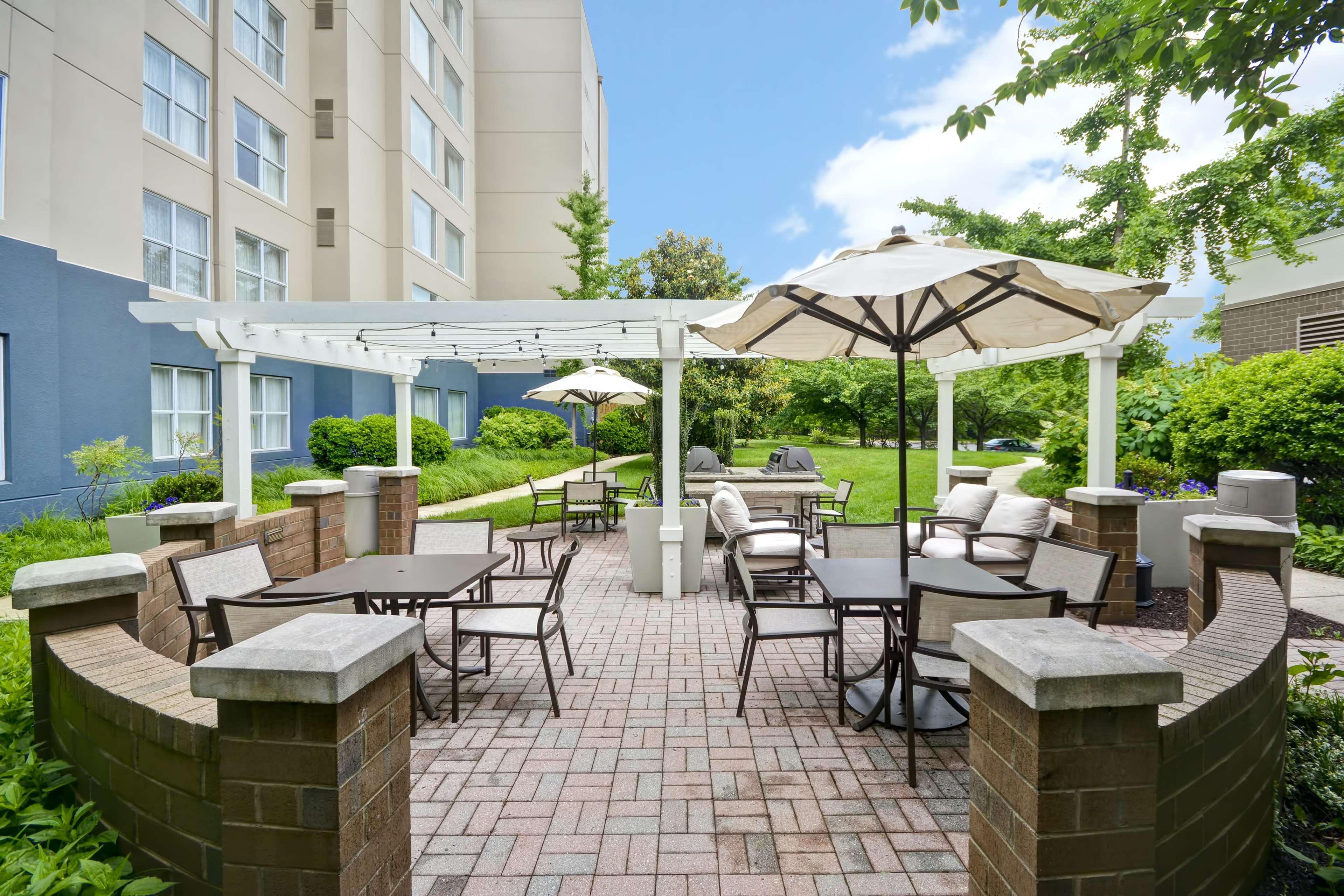 Homewood Suites Dulles-International Airport Хърндън Екстериор снимка